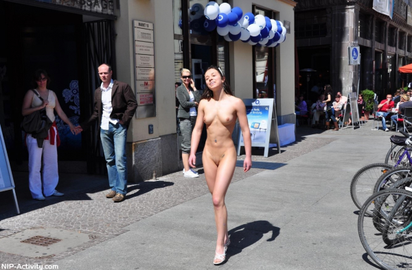 Nude In Public Nackt Im Freien Adult Photo Sets And Onlyfans Laked